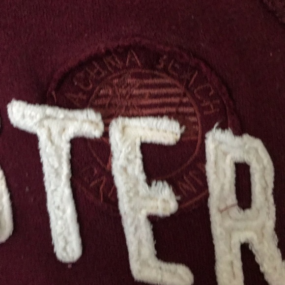 Maroon Hollister hoodie. - Picture 7 of 9
